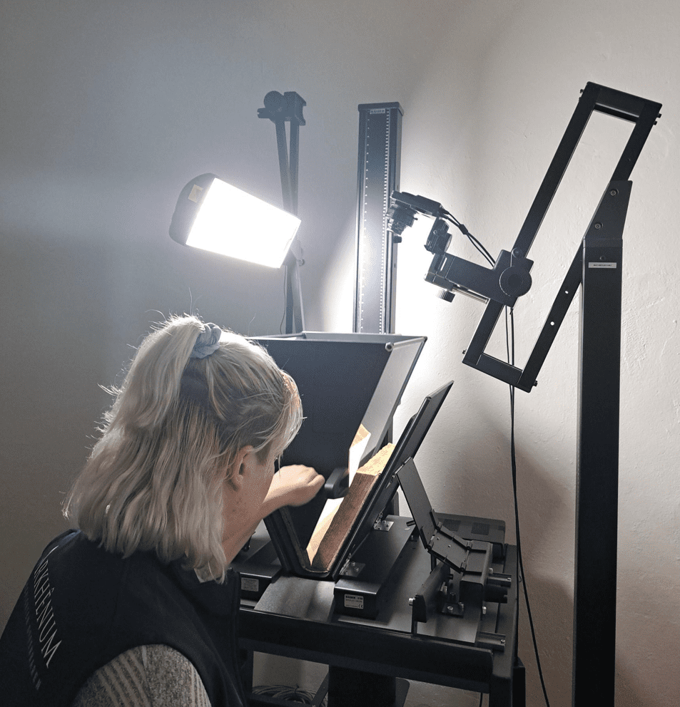 digitisation-scanning-services Using 2D scanning services to digitise documents that can't be fully opened